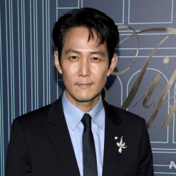 Lee Jung Jae nhận cát xê cực khủng