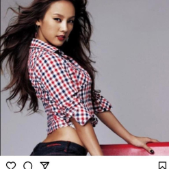 Chị  Lee Hyori được các nhãn hàng săn đón quá trời