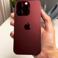 iphone 15 pro màu đỏ...rất đẹp!